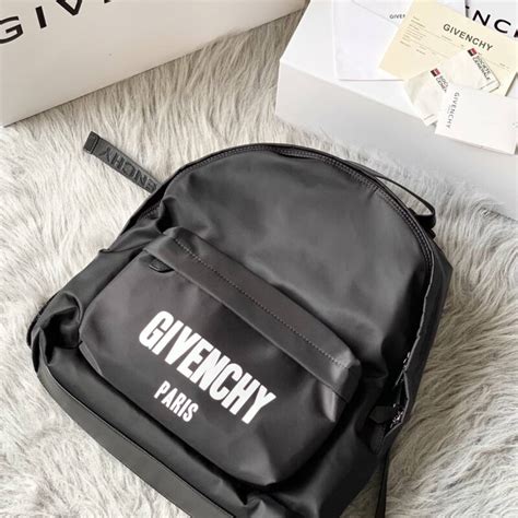 givenchy 背包|Welcome G.